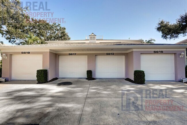 Foto del edificio - 5613 Sheffield Greene Cir