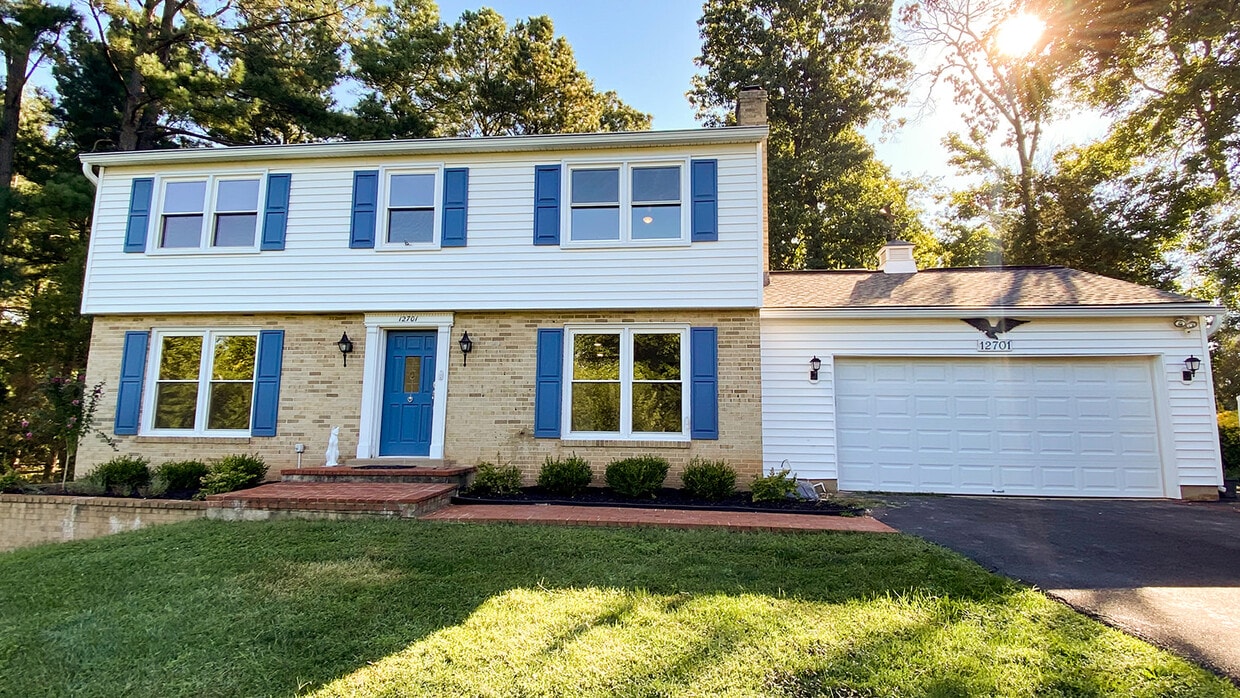 Primary Photo - 12701 Carlsbad Ct