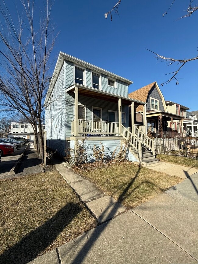 Foto del edificio - 3616 N Kedzie Ave