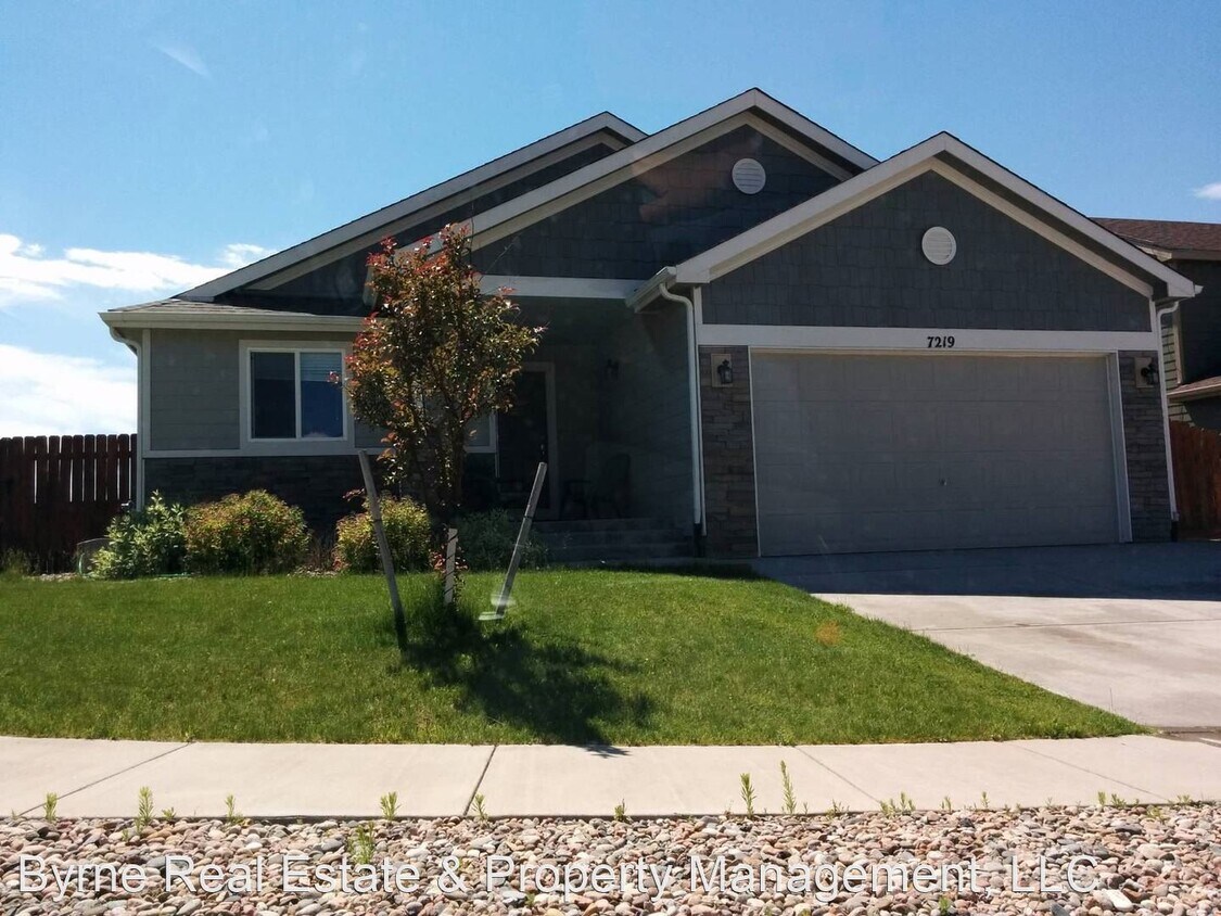 Foto principal - 4 br, 3 bath House - 7219 Red Cardinal Loop