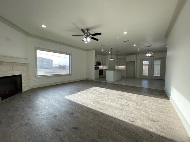 Foto del edificio - Recently Built 4/2/2 in Frenship ISD!