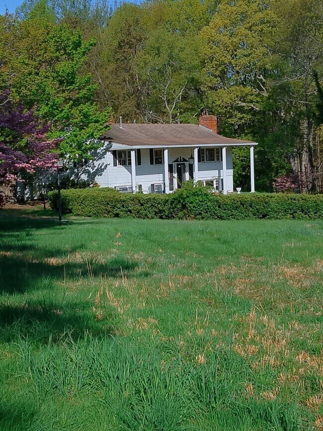 Foto del edificio - 14414 Bristow Rd