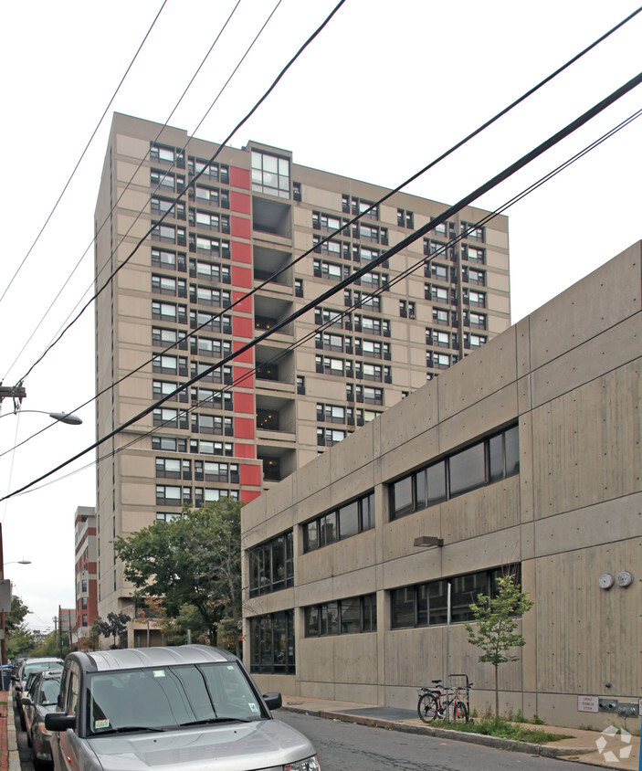 Foto principal - Frank J. Manning Apartments