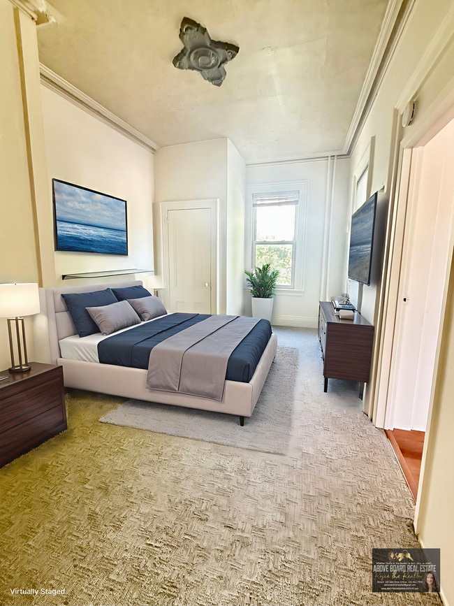 Staged - 132 Merrick Rd
