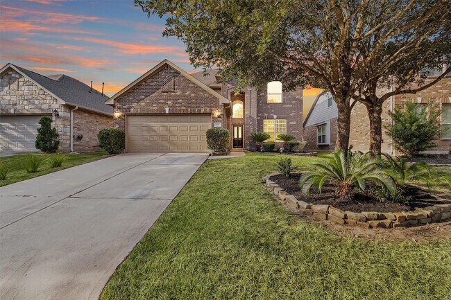 Foto del edificio - 115 N Hawkhurst Cir