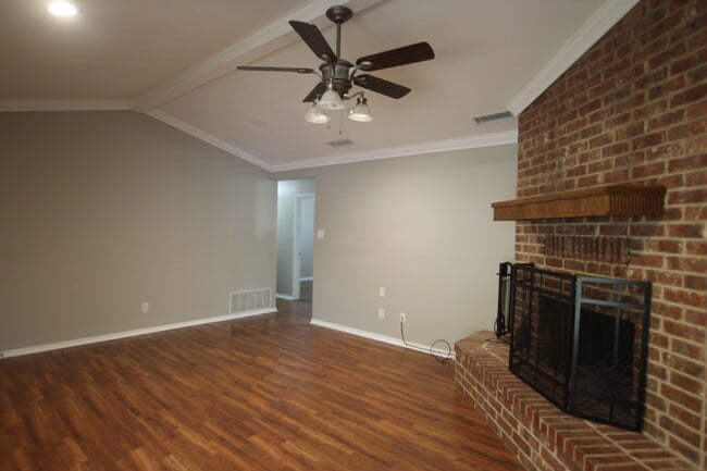 Building Photo - 3109 McDonald Rd