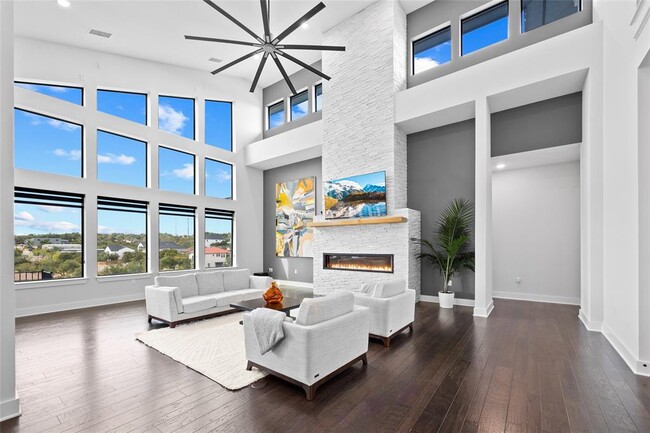 Foto del edificio - 14900 Copper Ridge Ln