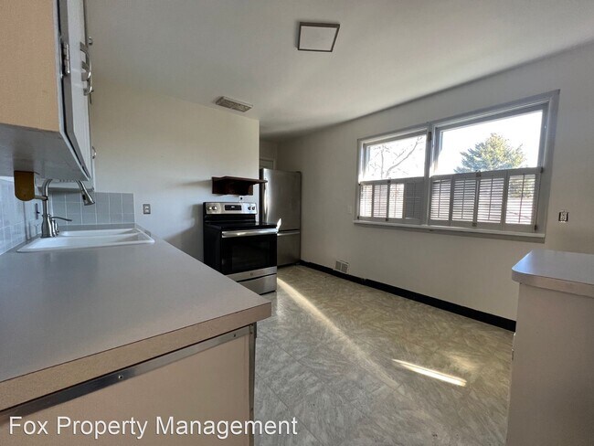 Foto del edificio - 3 br, 2 bath House - 410 Iris Avenue