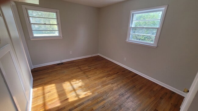 Foto del edificio - 3 Bedroom Brick Ranch