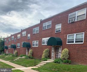 Foto principal - 901 E Pleasant Ave