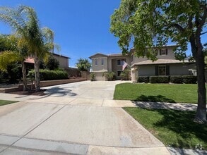 Building Photo - 1443 Roadrunner Dr