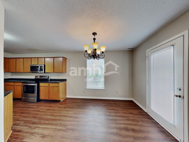 Building Photo - 10296 Kings Gap Way