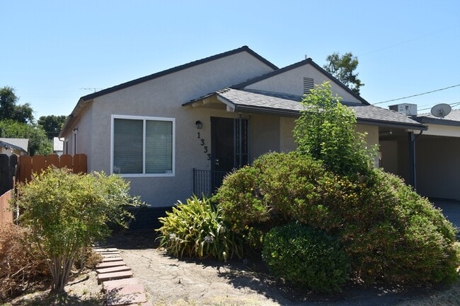 Building Photo - 1333 Frank Ave