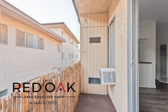 Foto del edificio - 4069 Oakwood Ave