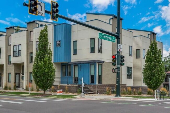 Building Photo - 4394 W 29th Ave