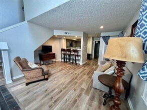 Building Photo - 2301 Basil Dr