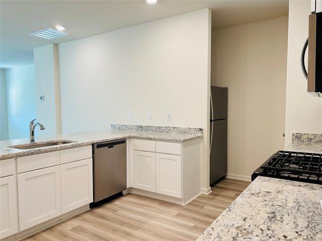 Foto del edificio - 229 Marsh Ln