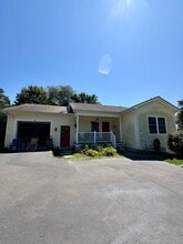 Building Photo - 939 Ocean Ave
