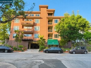 Building Photo - 94 Bayo Vista Ave
