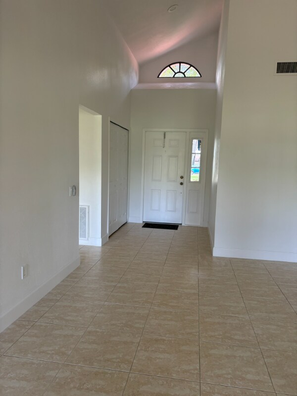 Foto del edificio - 6528 Edgeworth Dr