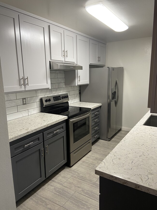 New Appliances - 3565 Linden Ave