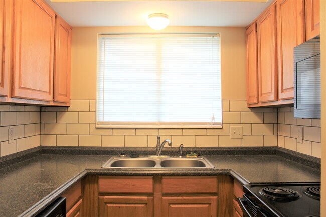 Foto del edificio - 3320 Scots Pine Way