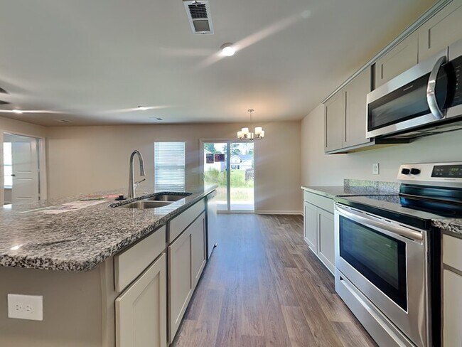 Building Photo - 335 Crooked Pne Ct