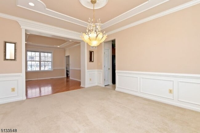 Building Photo - 7 Rydal Rd