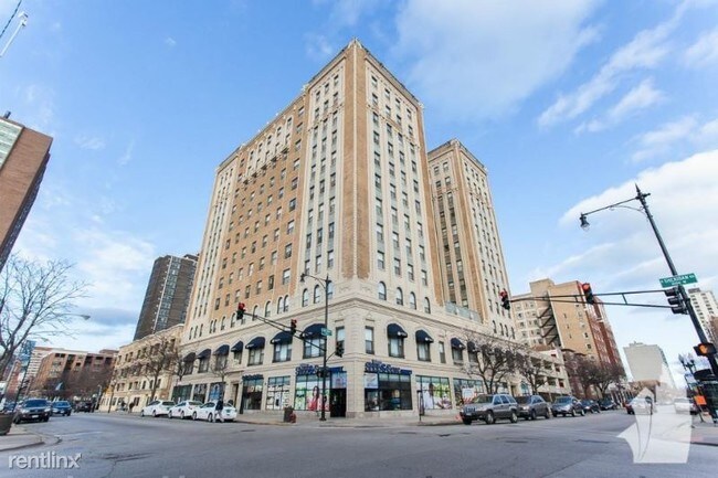 Foto del edificio - 4602 N Sheridan Rd