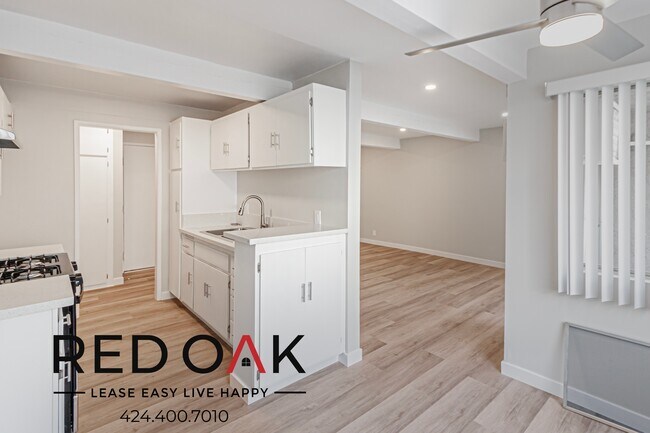 Foto del edificio - Fabulous One Bedroom with Plush Carpet Flo...