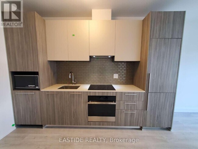 Photo du bâtiment - 65 Broadway Ave