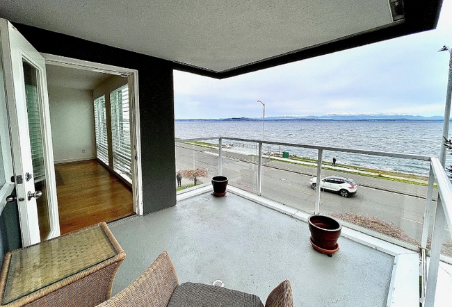 Photo - 1402 Alki Ave SW Apartment
