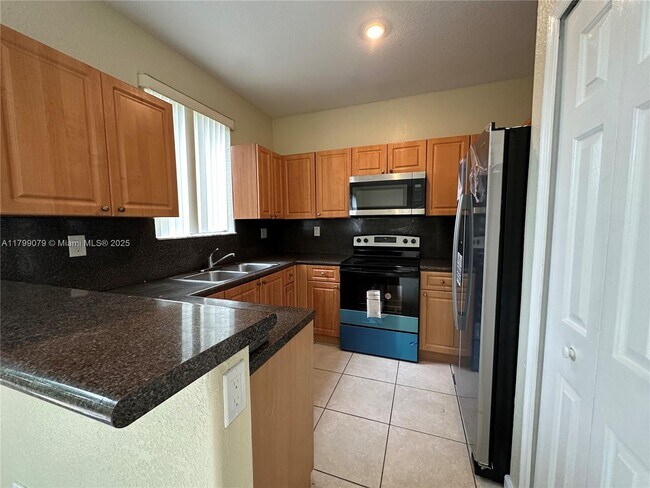 Foto del edificio - 2834 SE 16th Ave