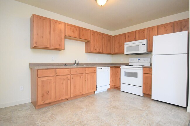 Foto del edificio - Centrally Located TOP Floor 2b w/ Private ...