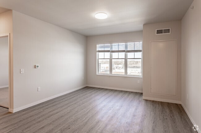 2BR, 2BA - 1,137SF - Living Area - Block 52