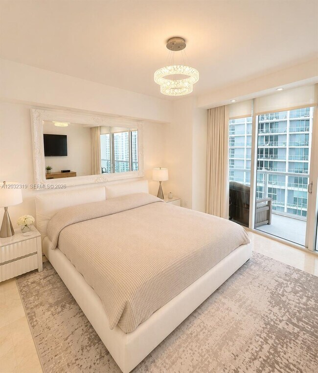 Foto del edificio - 495 Brickell Ave