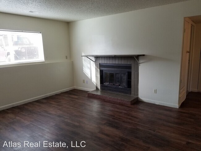 Building Photo - 4445-4491 E Pikes Peak Ave