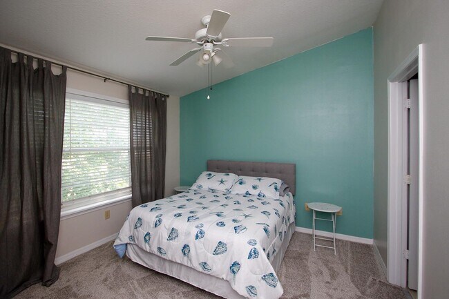 Foto del edificio - 29207 Harbour Vista Cir