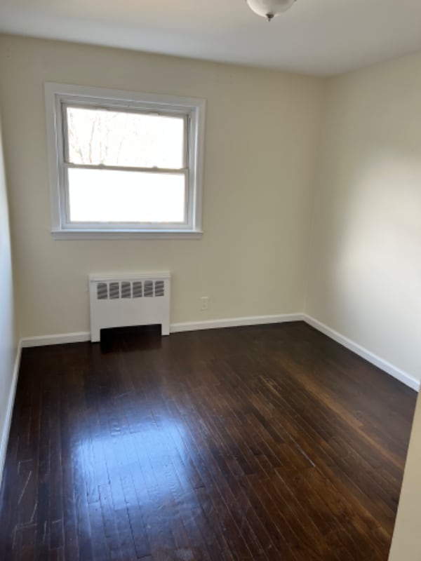 69 Cook Ave Unit 1st floor, Yonkers, NY 10701 Room for Rent in