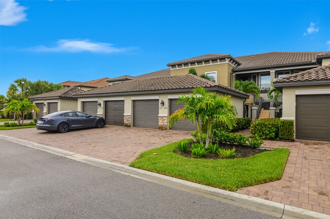 Building Photo - 9373 Pocida Ct