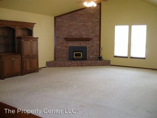 Building Photo - 10501 Honey Tree Ln