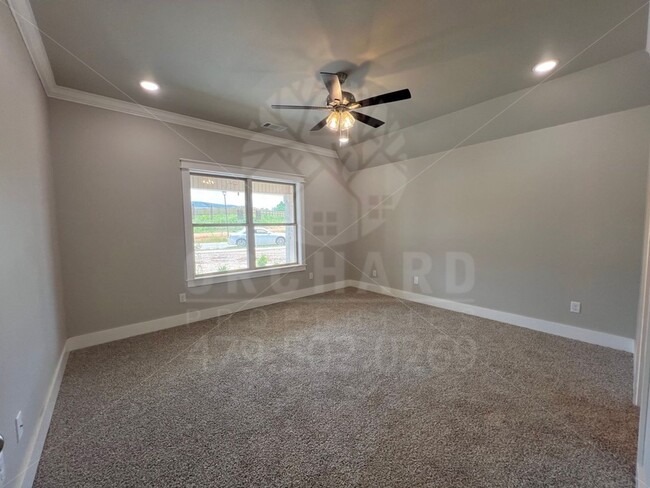 Building Photo - West Springdale/Elm Springs- Single-Family...