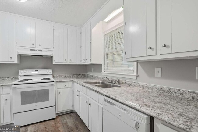 Building Photo - 5342-5344 Ridgemere Court