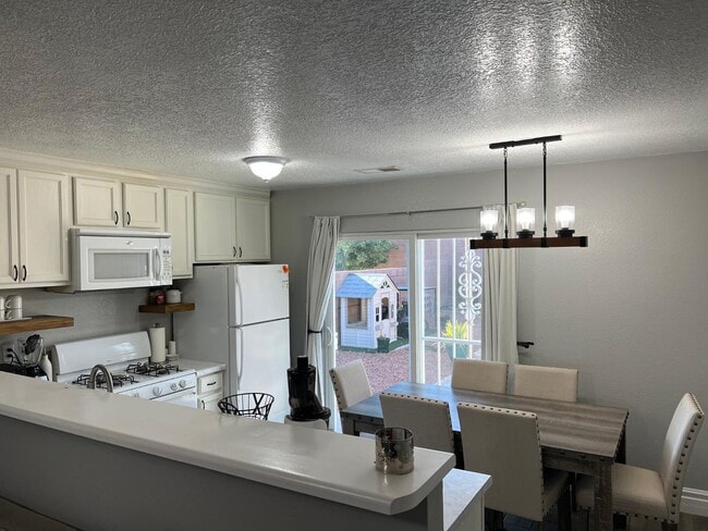 Foto del edificio - 9519 Chase Ranch Pl SW