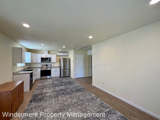 Building Photo - 1 br, 1 bath House - 4464 Salt Spring Dr.