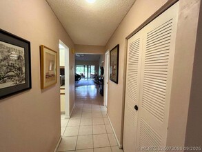 Building Photo - 10058 Laurelwood Pl