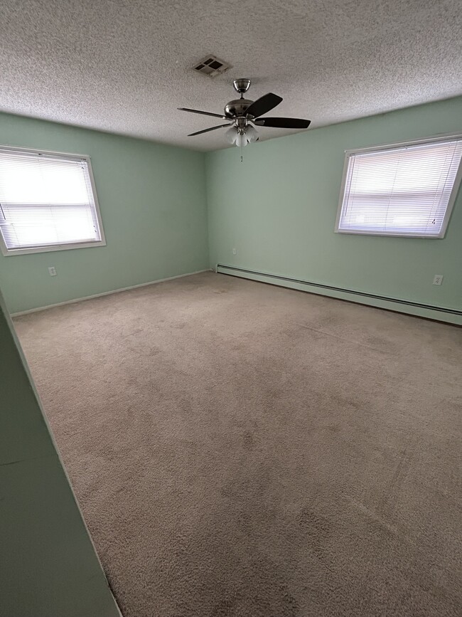 Bedroom - 53 Vail St