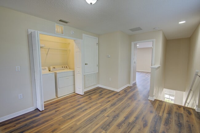 Foto del edificio - 2901 Ashford Park Pl