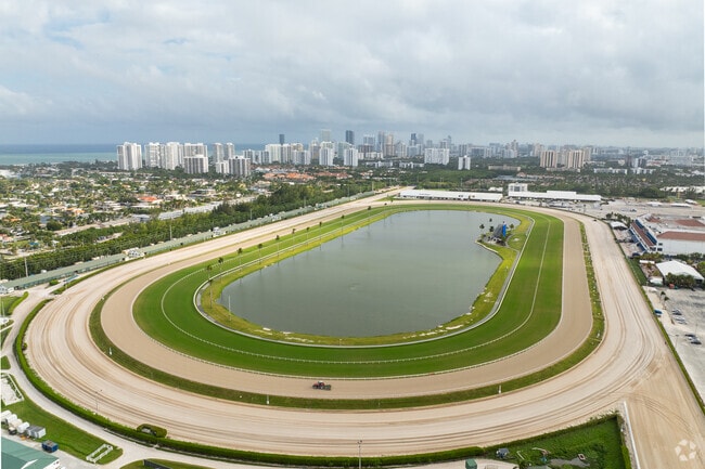 Gulfstream Park is just a few minutes' drive from Hallandale Beach City Center.