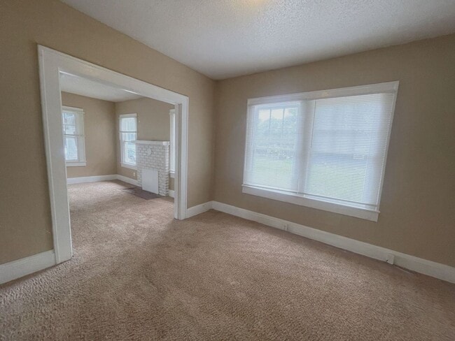 Building Photo - Northshore! Jacksonville 3 bed 1 bath